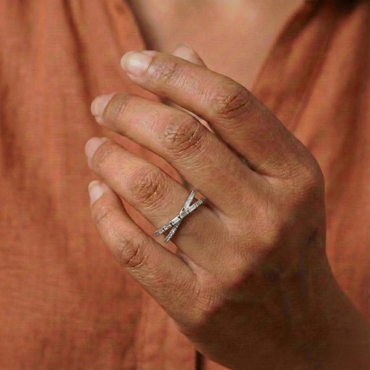 Crossover Round & Baguette Diamond Wedding Ring