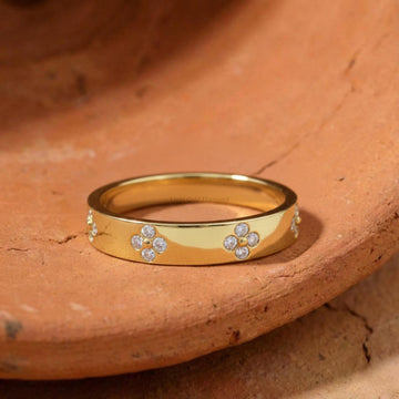 Flush Set Diamond Gold Wedding Band 
