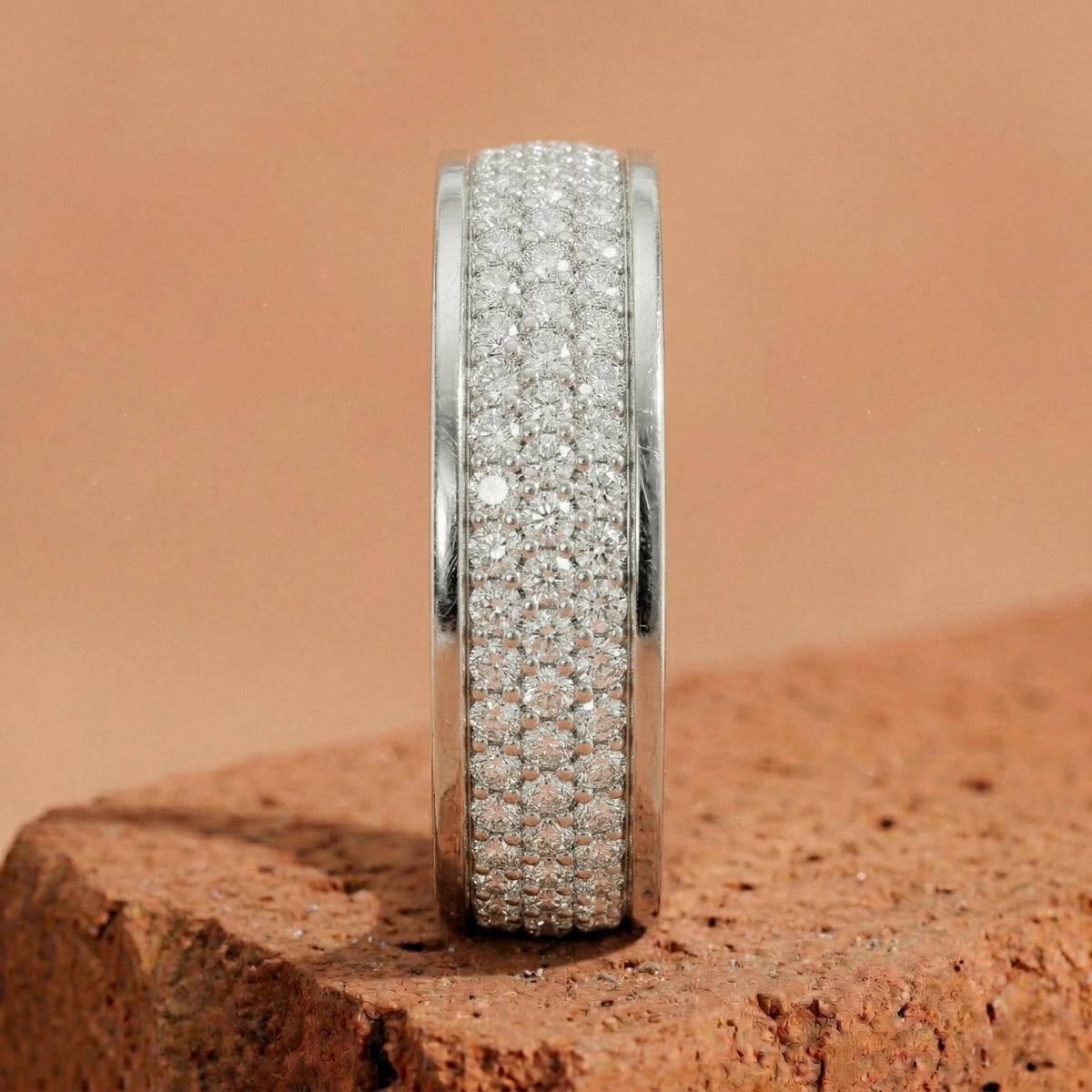 Lab-grown diamond Men's wedding band  Stend Setting 