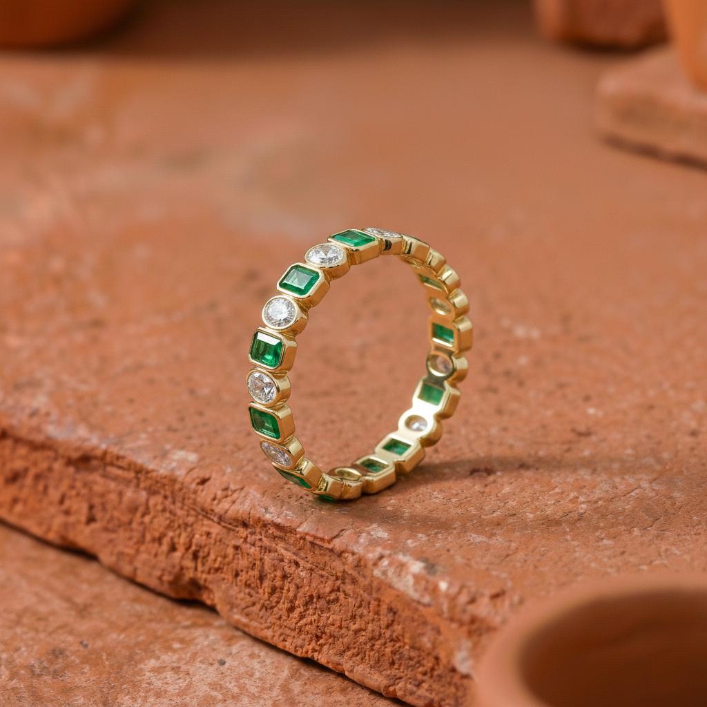 Oval Diamond & Emerald Gemstone Wedding Band