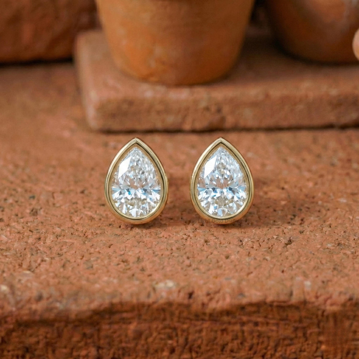 Pear Diamond Solitaire Stud Earring