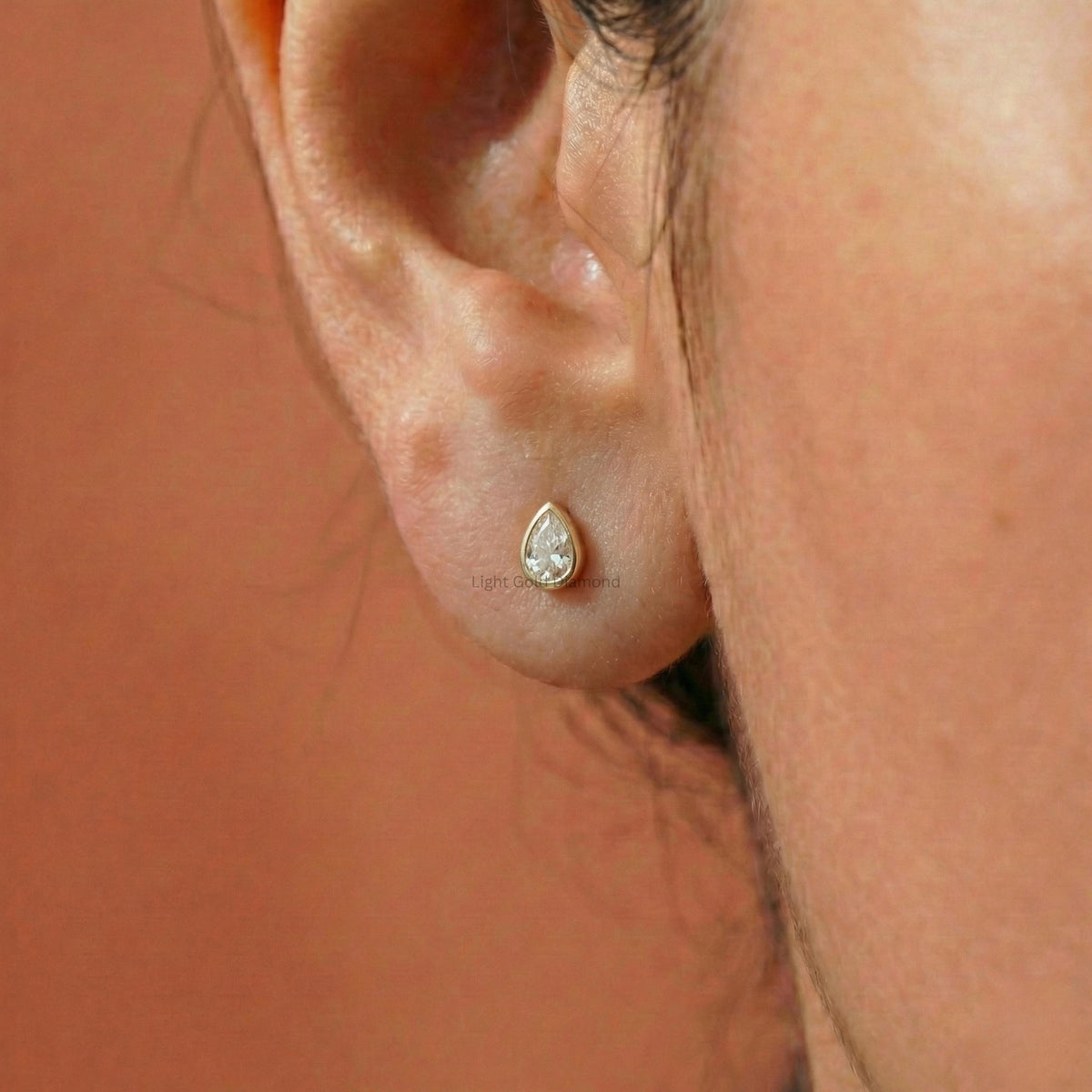 Pear Diamond Solitaire Stud Earring