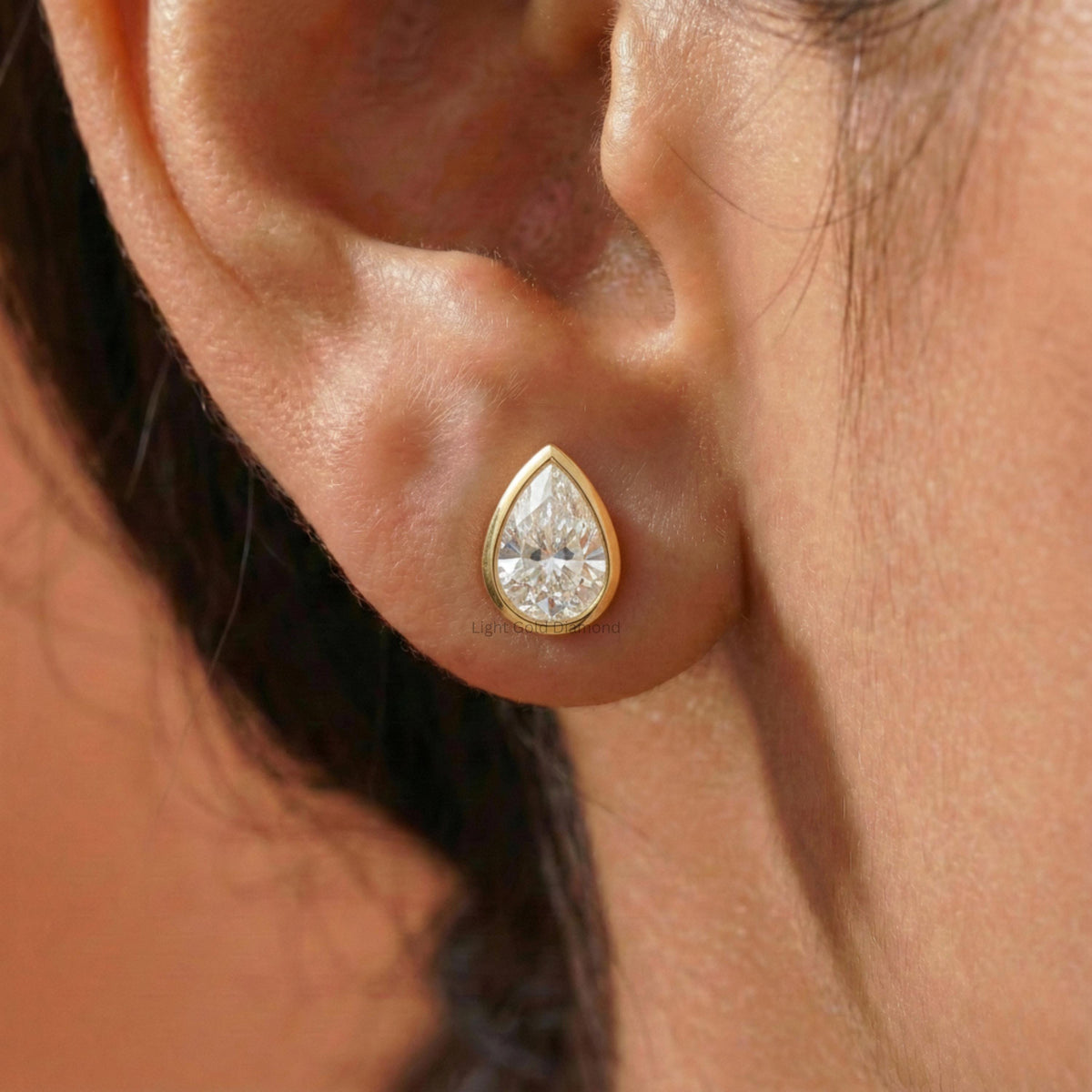 Pear Diamond Solitaire Stud Earring