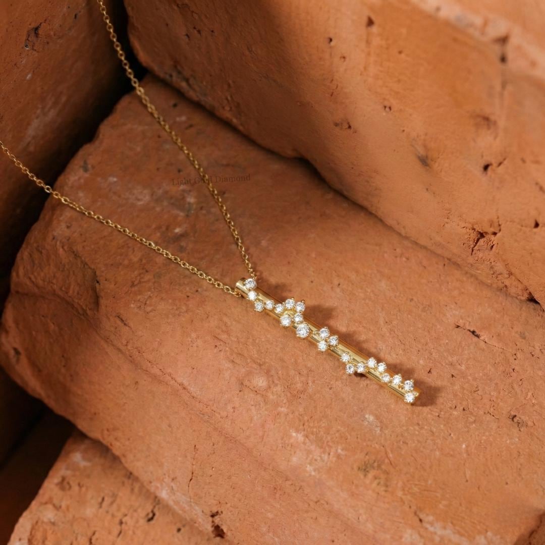 Round Diamond Gold Bar Necklace