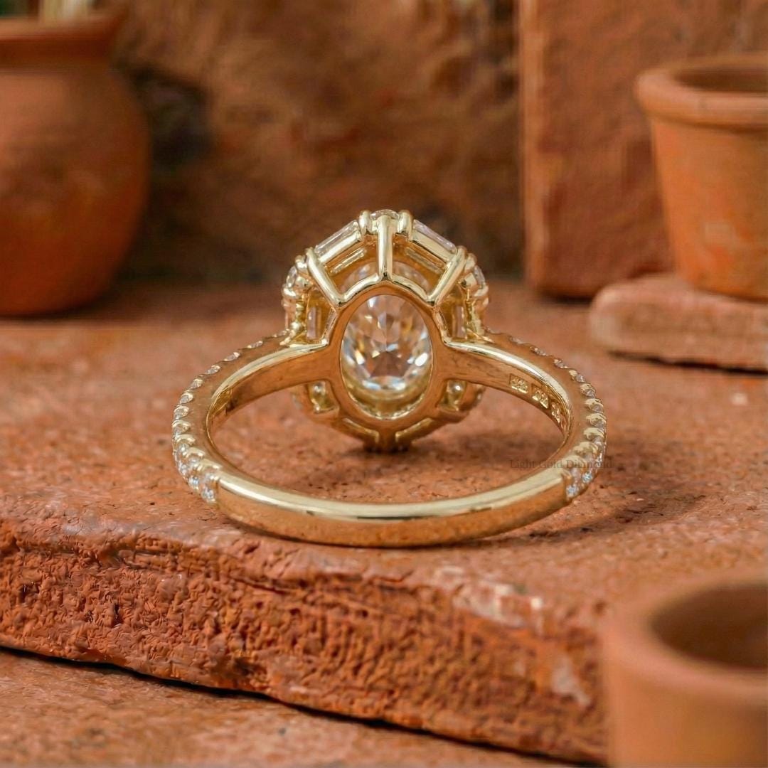 Round Lab Grown Diamond Vintage Engagement Ring