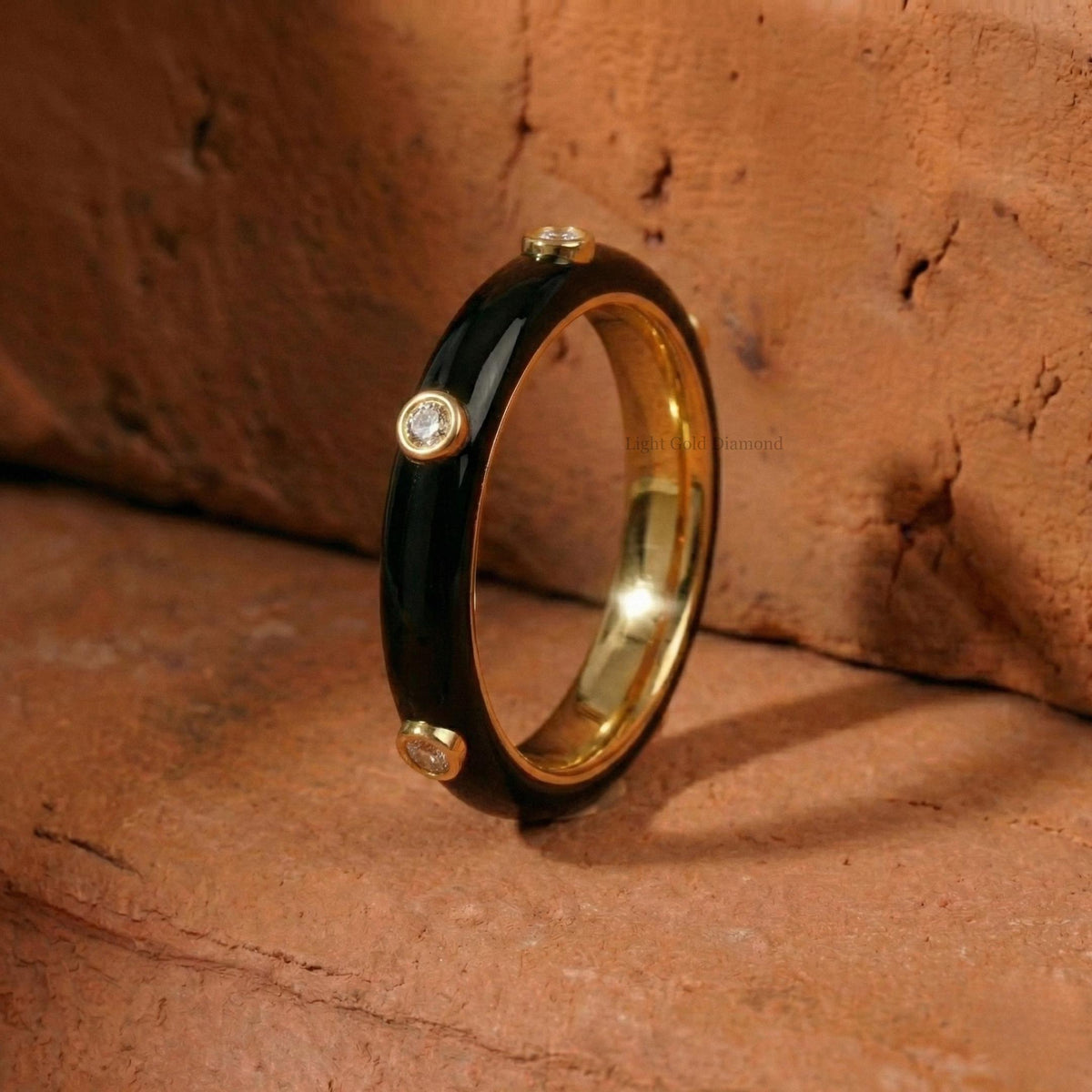 Trendy Diamond Spacing Black Band Stend pose 
