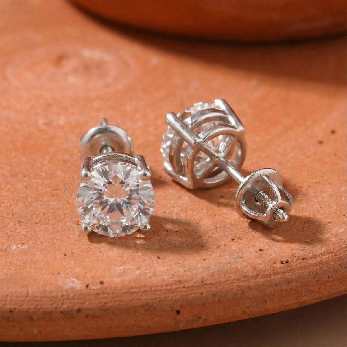 Lab Grown Round Diamond Stud Earrings