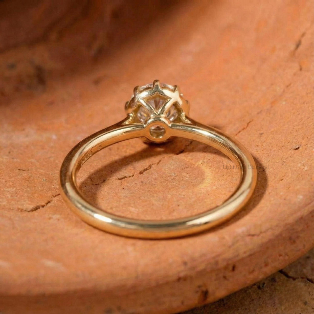 Lab Grown Round Diamond Antique Engagement Ring