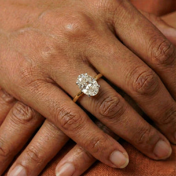 Oval Cut Lab-Grown Diamond Engagement Ring