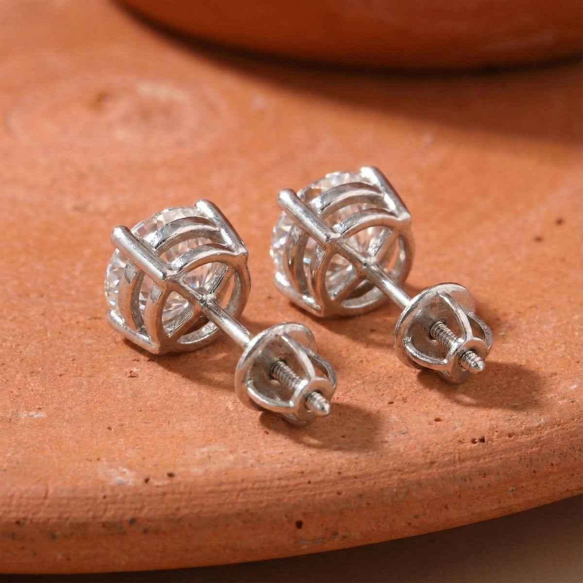 Lab Grown Round Diamond Stud Earrings