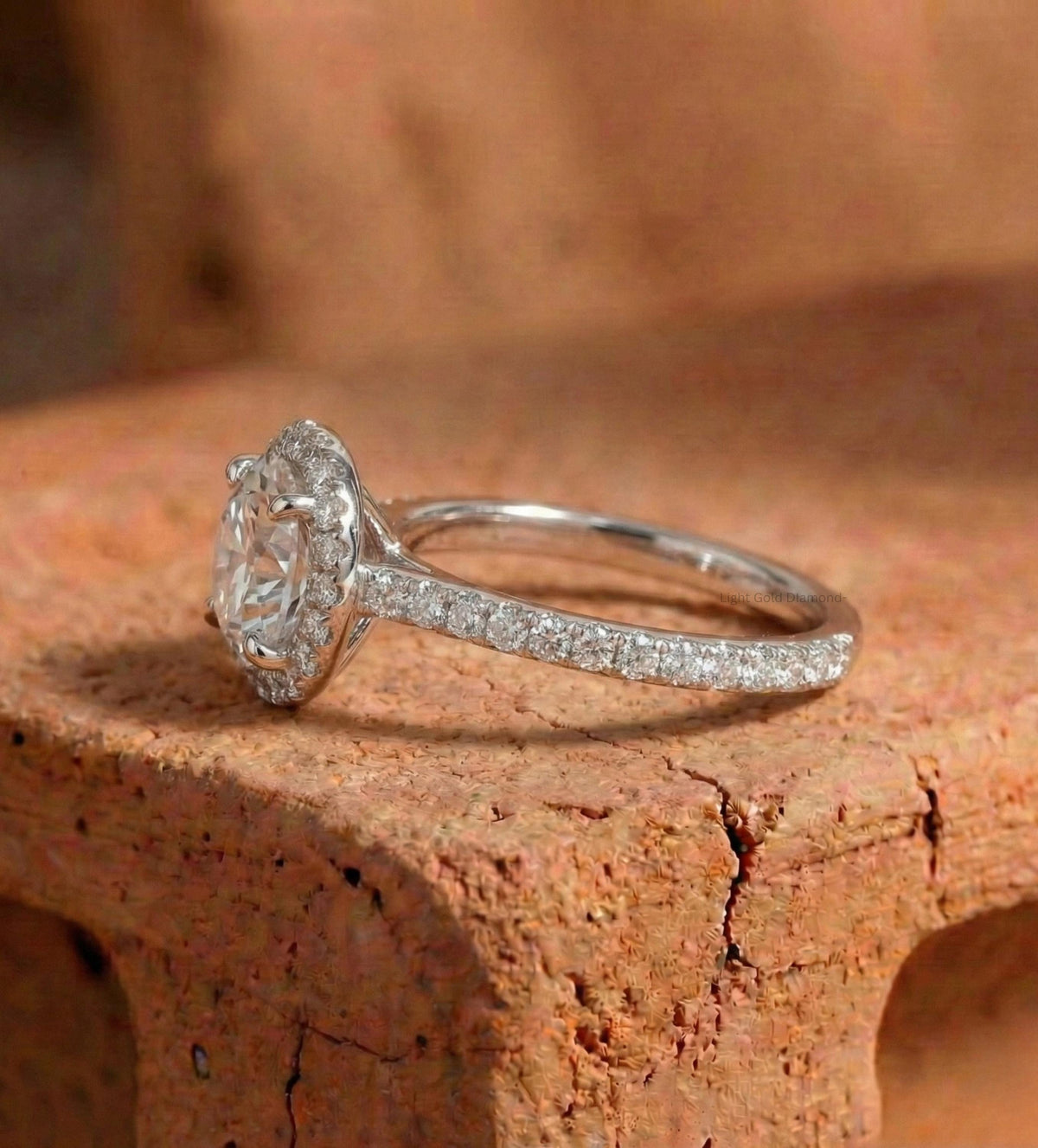 Lab Grown Round Diamond Halo Engagement Ring