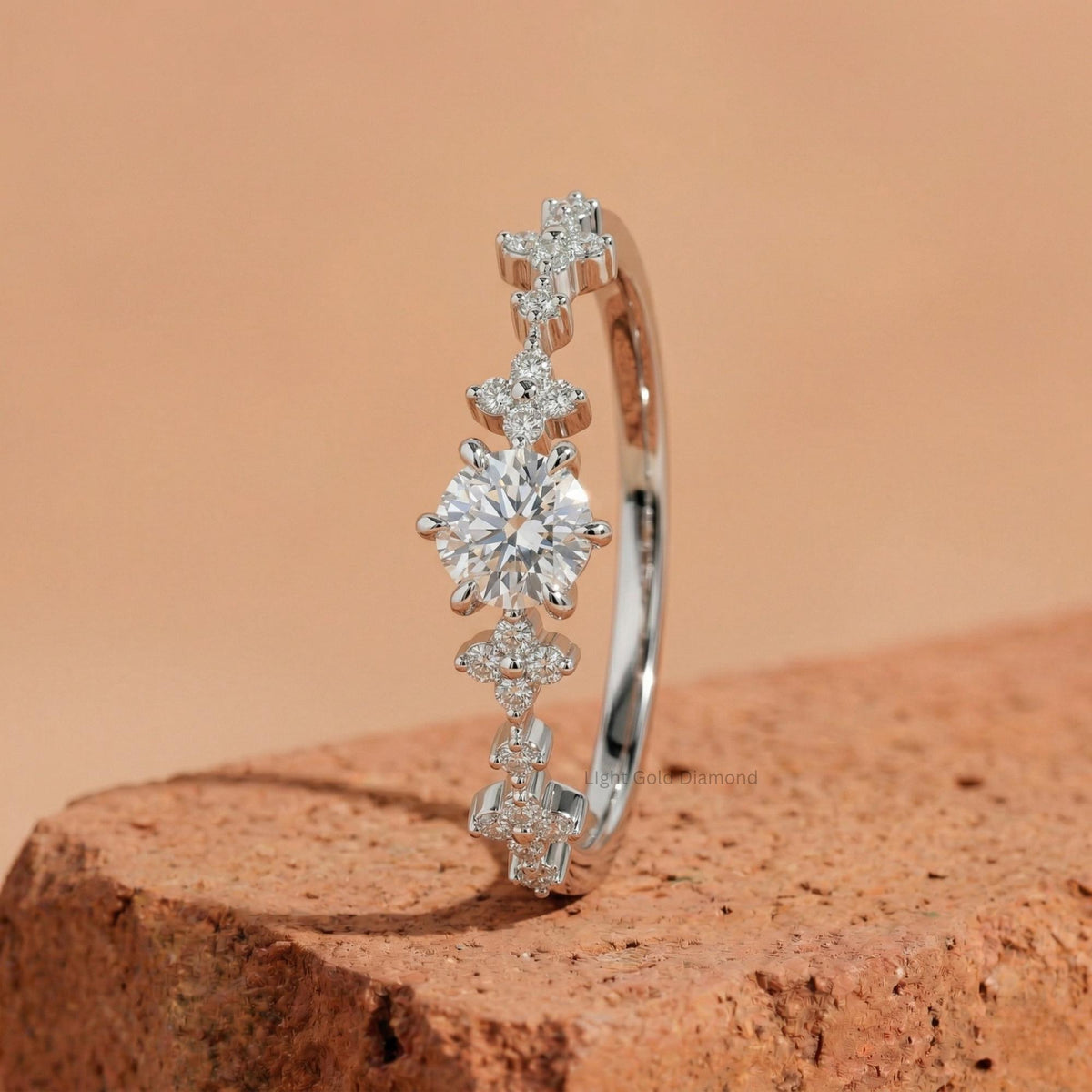 Lab Grown Round Cut Diamond Cluster Ring